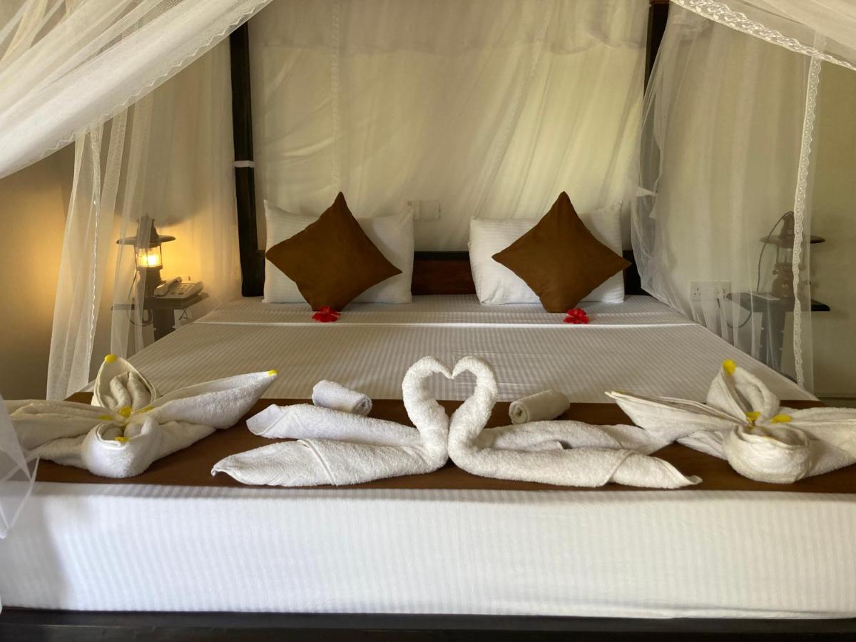 The View Hotel Sigiriya Bagian luar foto