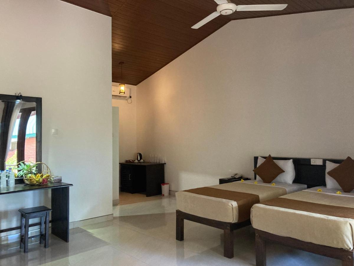 The View Hotel Sigiriya Bagian luar foto