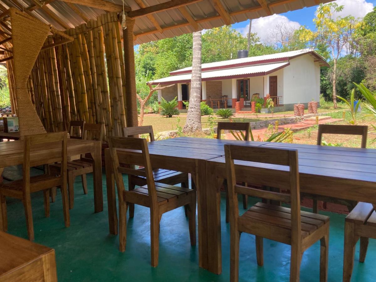 The View Hotel Sigiriya Bagian luar foto