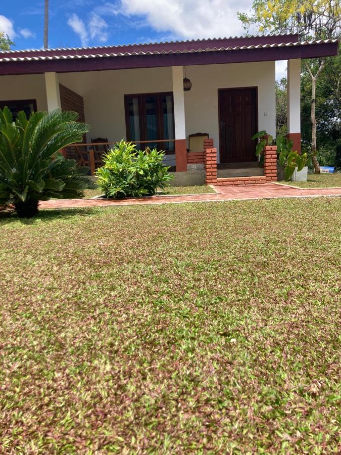 The View Hotel Sigiriya Bagian luar foto